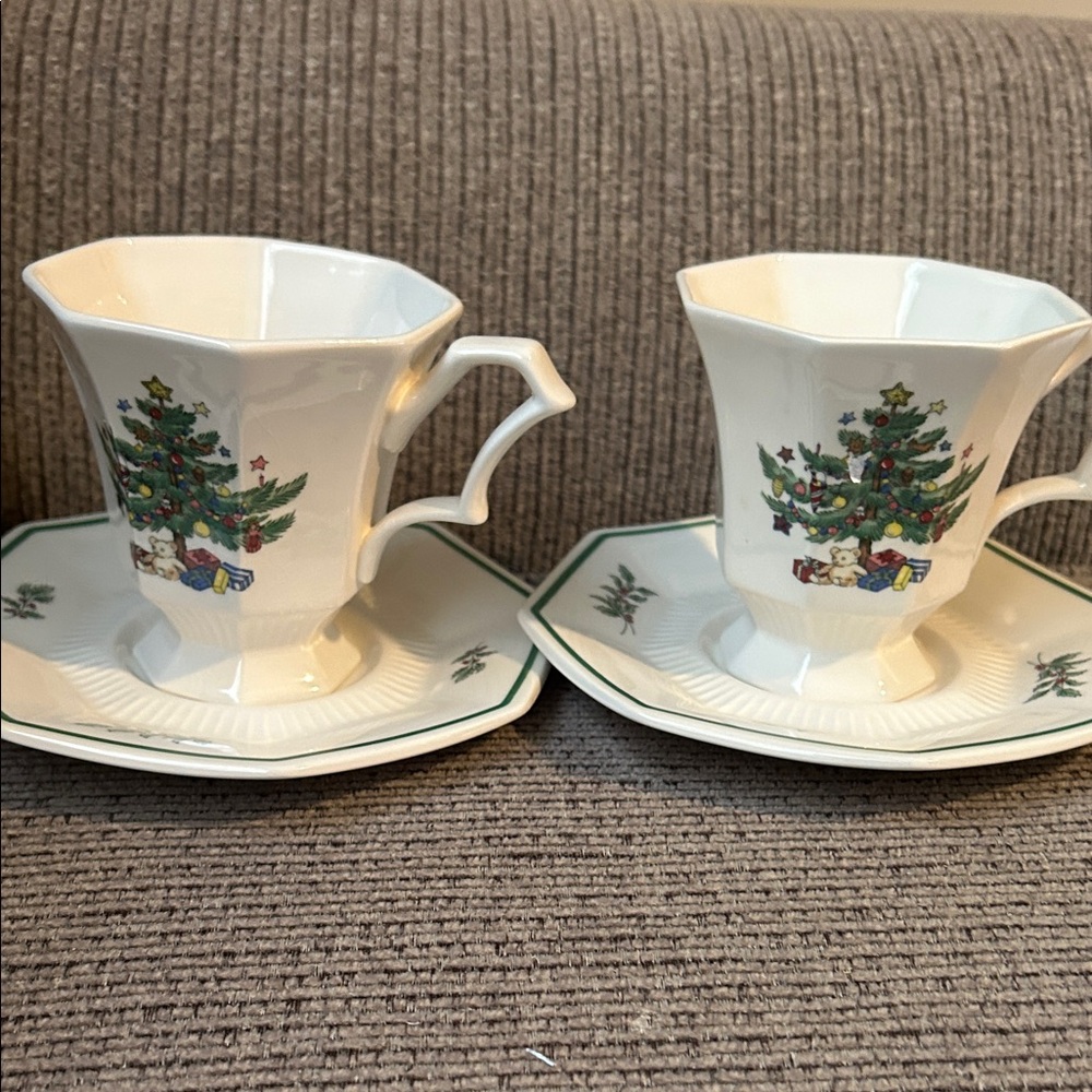 Nikko Ceramics Festive Christmas Tree Mugs